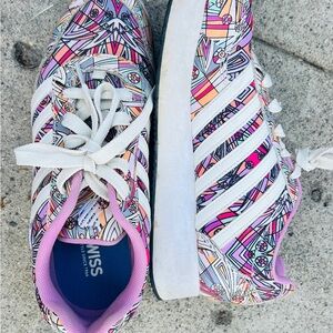 K-Swiss Women's funky Geometric Pattern size 7